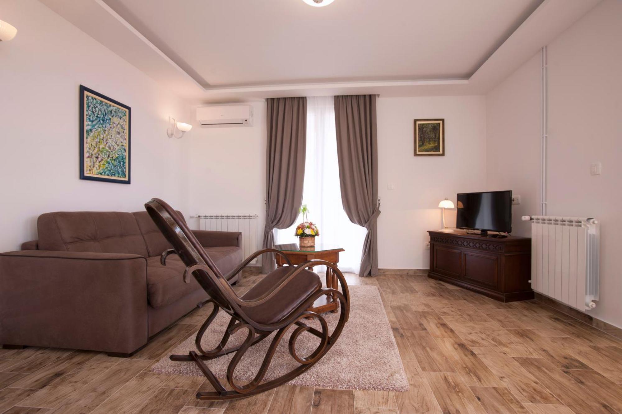 Guest House Medin Петровац Экстерьер фото